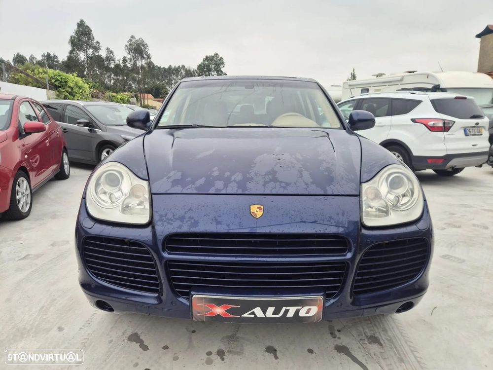 Porsche Cayenne Turbo - 2