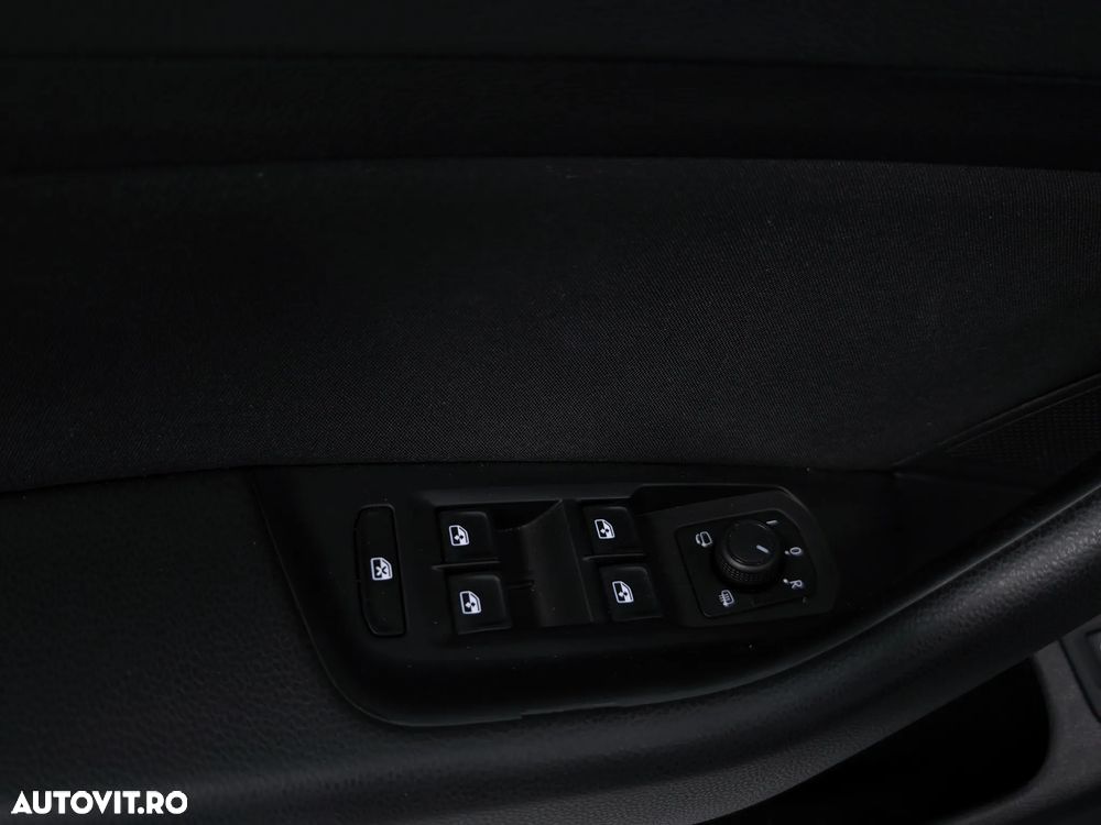 Volkswagen Passat 2.0 TDI DSG Comfortline - 11