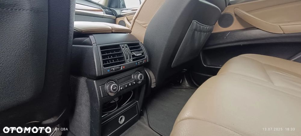BMW X5 3.0sd xDrive - 8