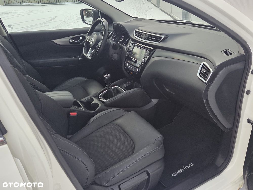 Nissan Qashqai 1.3 DIG-T Tekna+ - 18