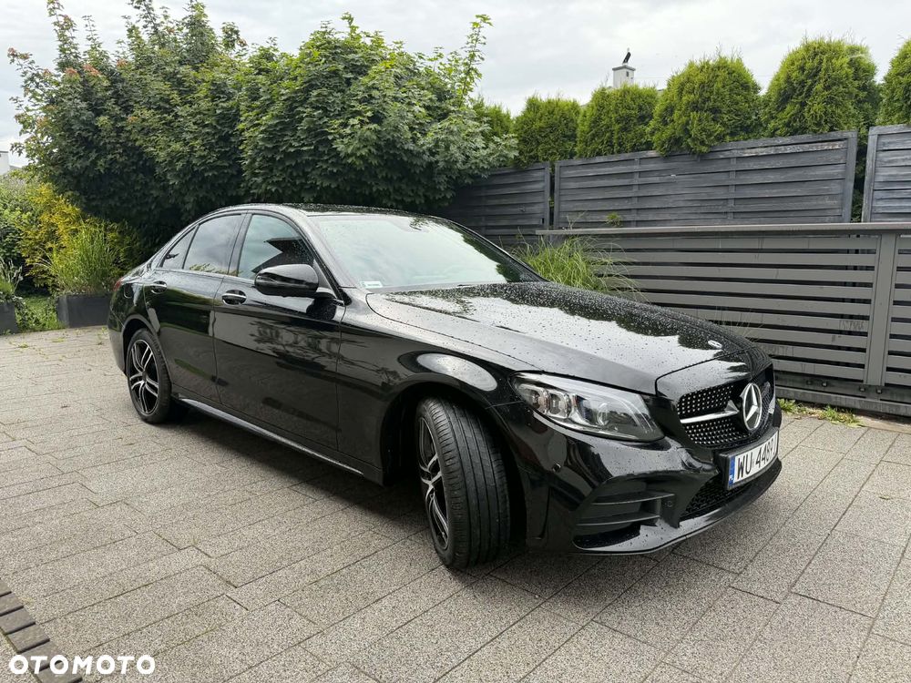 Mercedes-Benz C-Class 2018 photo 2