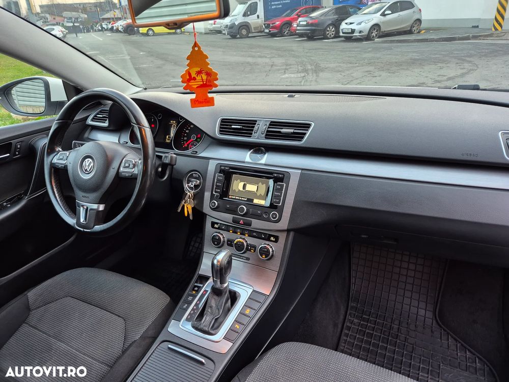 Volkswagen Passat Variant 2.0 TDI DSG BlueMotion Technology Comfortline - 9