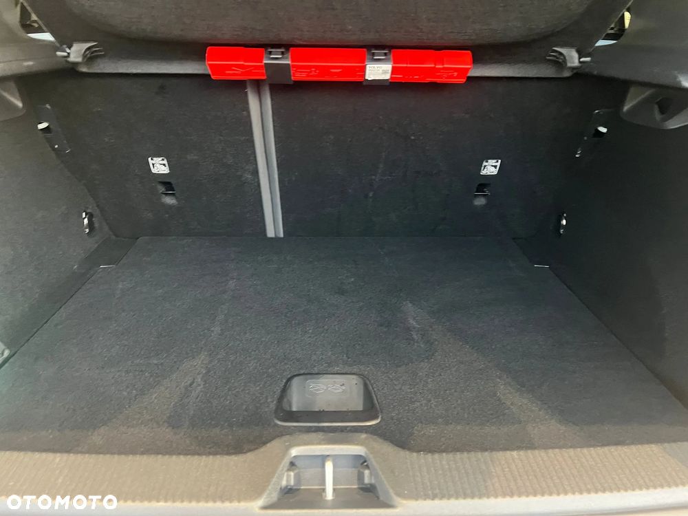 Volvo EX30 Twin Motor Performance AWD Black Edition Ultra - 16