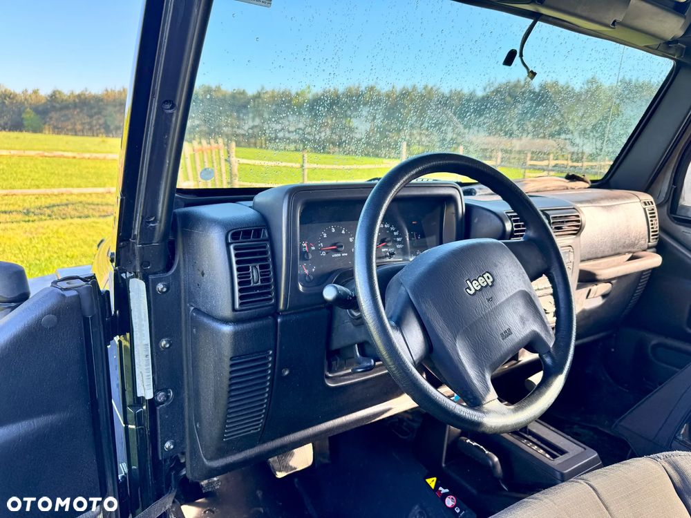Jeep Wrangler 4.0 Sport - 10