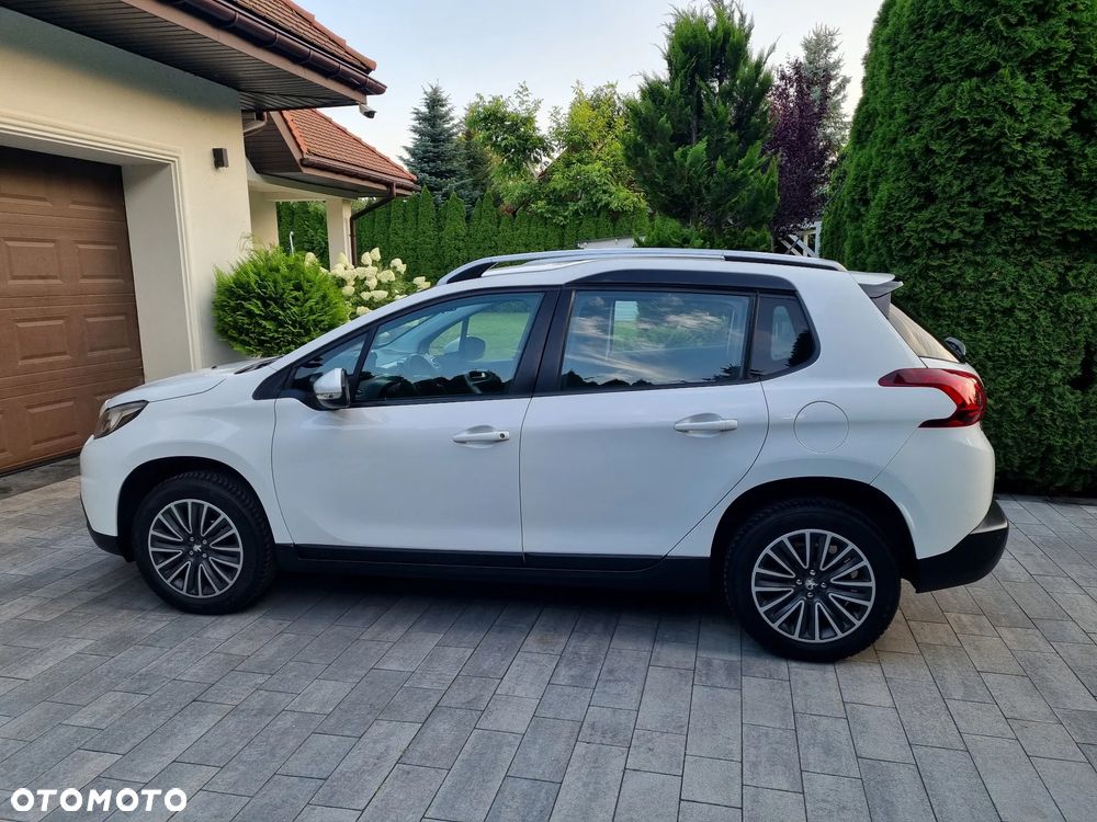 Peugeot 2008 1.2 Pure Tech Active EU6 - 9
