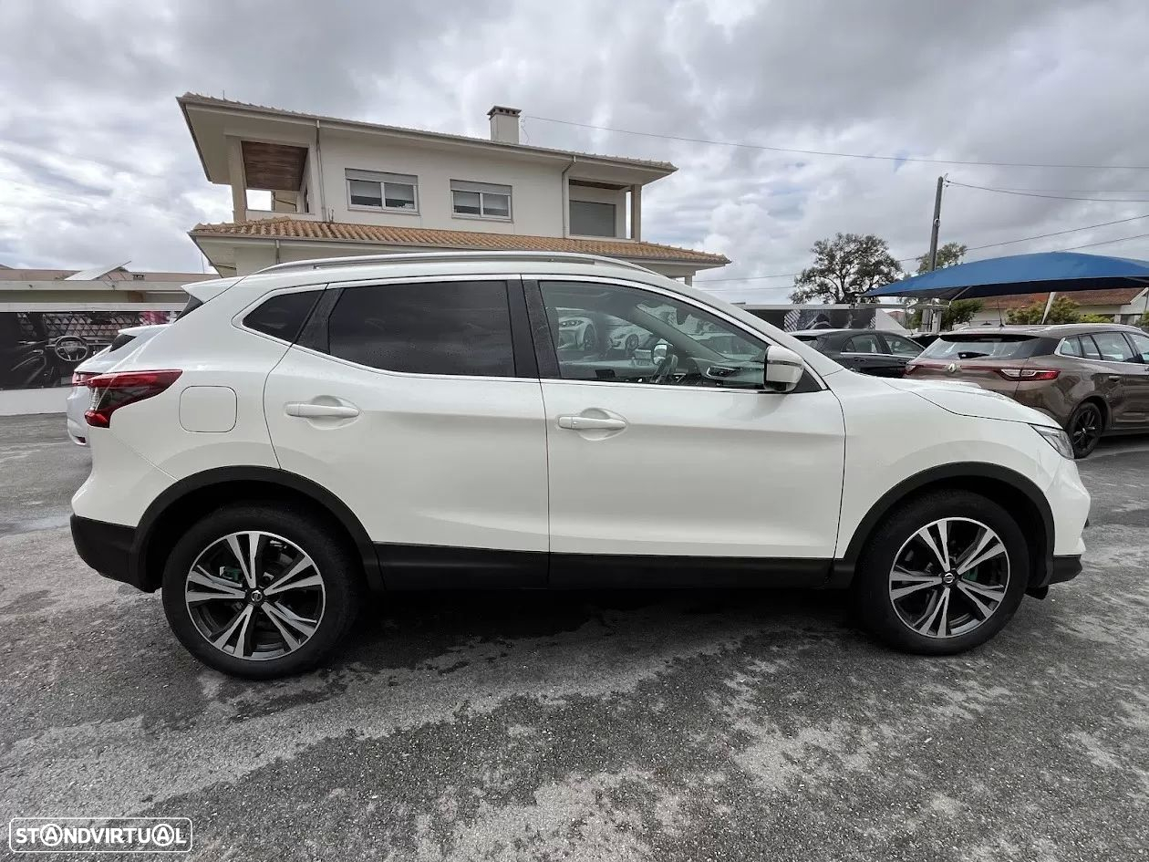 Nissan Qashqai 1.5 dCi N-Connecta 18 - 4