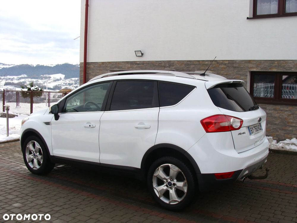 Ford Kuga 2.0 TDCi 4x4 Titanium - 4