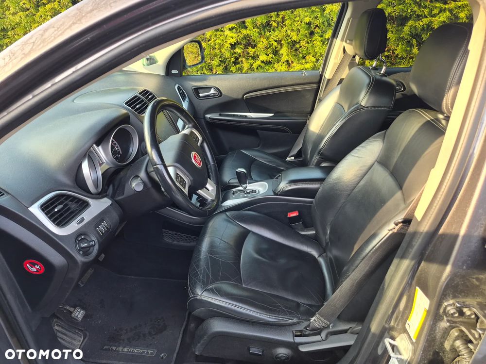 Fiat Freemont 2.0 Multijet 16V DPF Automatik Allrad Black Code - 10