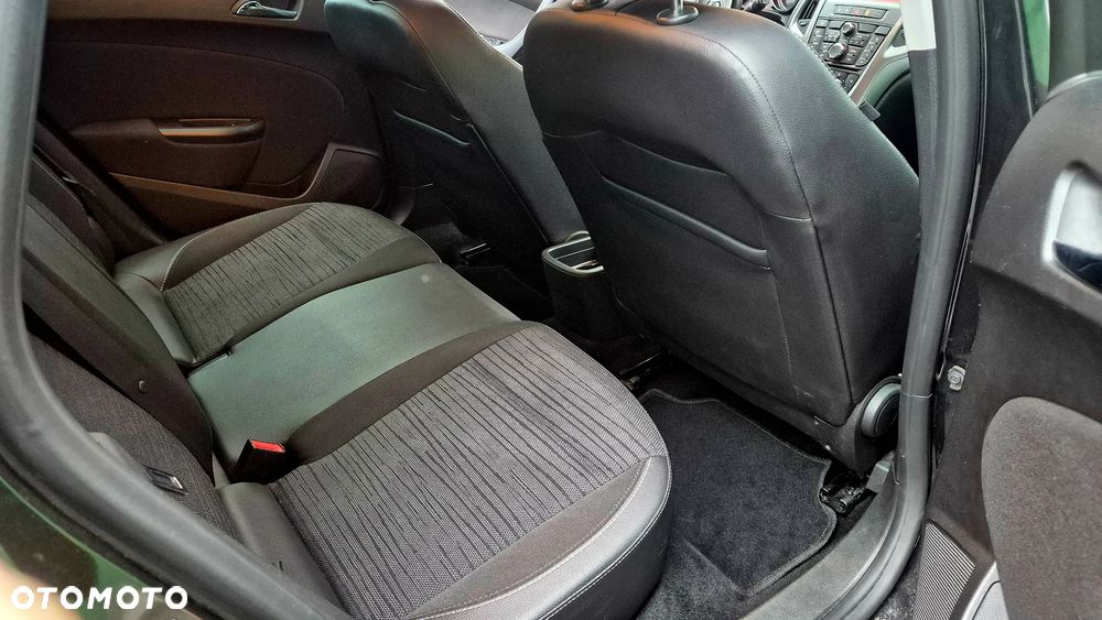 Opel Astra 1.4 Turbo - 11