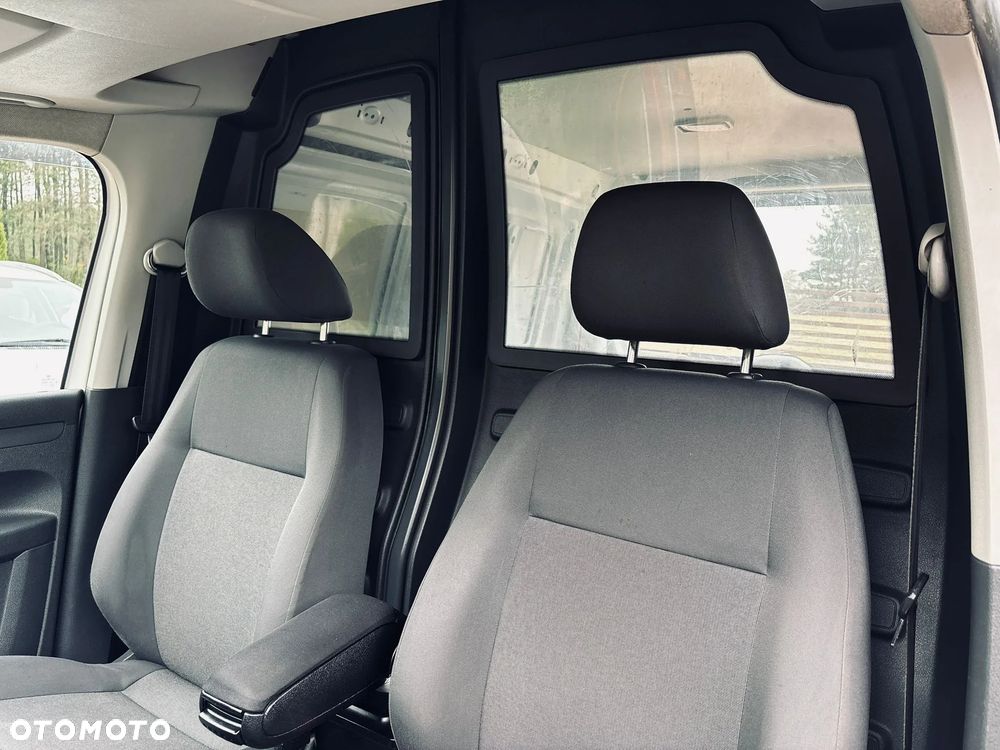 Volkswagen Caddy - 25