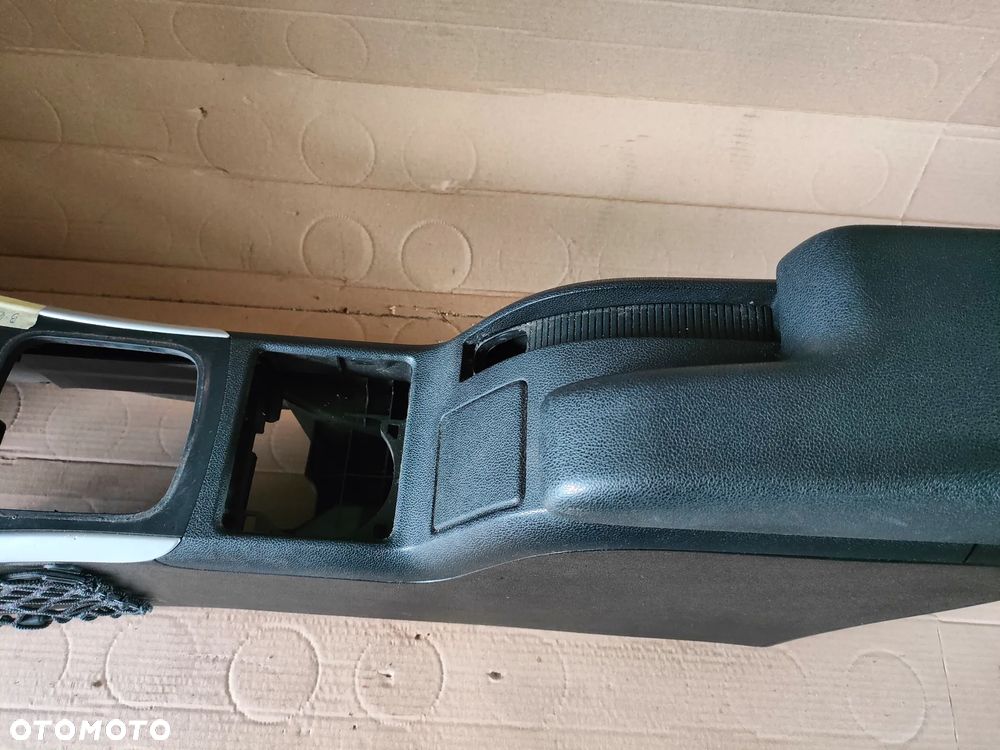 MERCEDES B-klasa W245 W169 TUNEL ŚRODKOWY PODŁOKIETNIK - 9