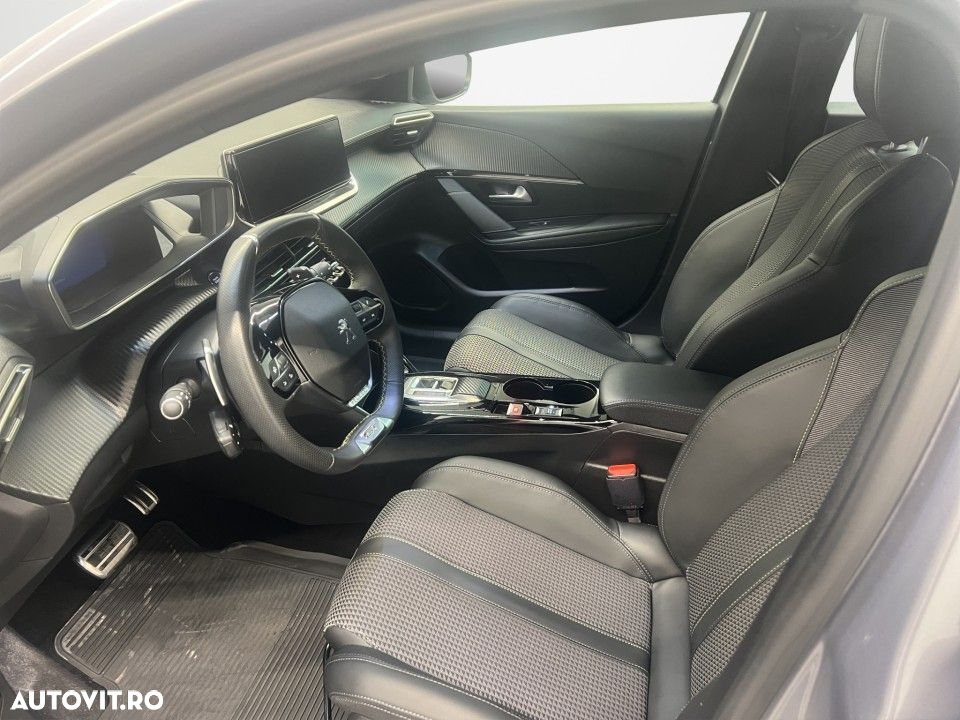 Peugeot 208 - 7