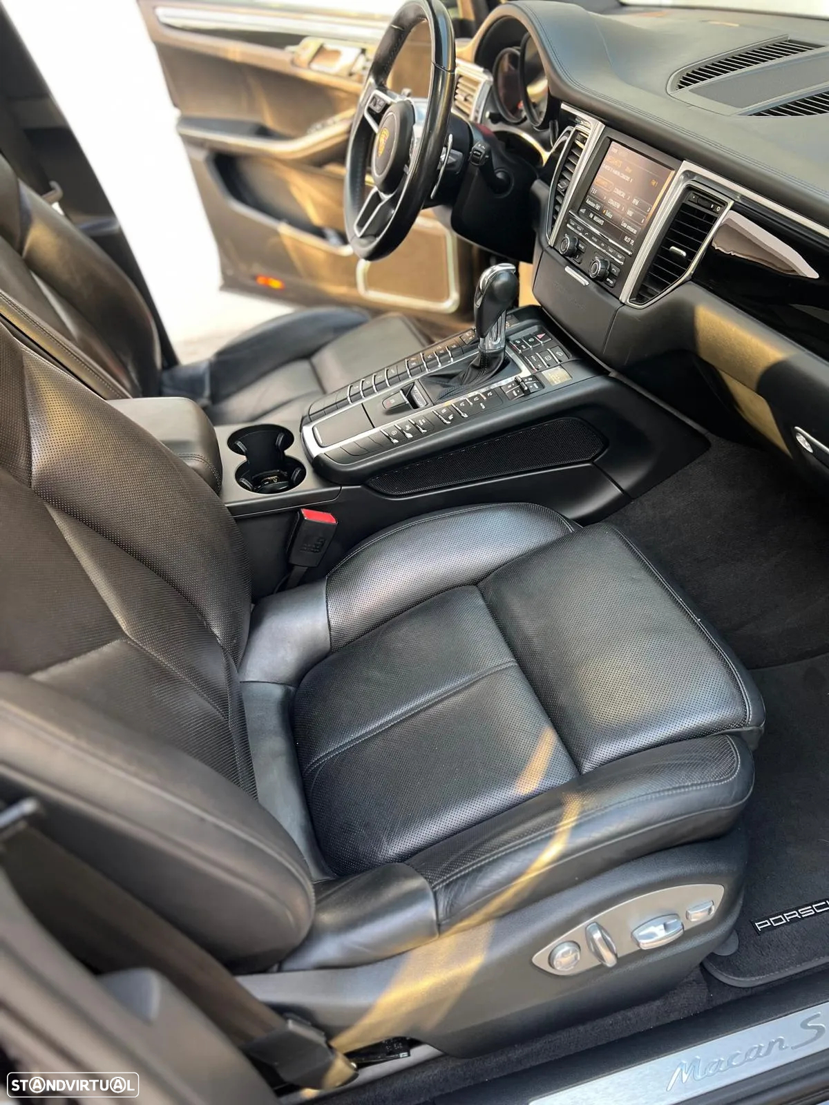 Porsche Macan S - 29