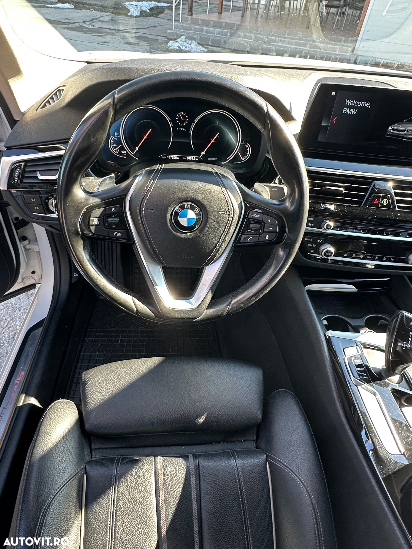 BMW Seria 5 520d EfficientDynamics Edition AT - 9