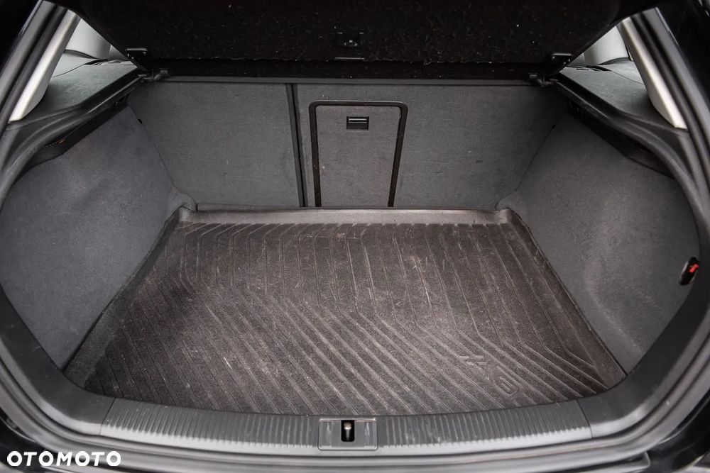 Audi A3 Sportback 2.0 TDI DPF quattro Ambition - 26