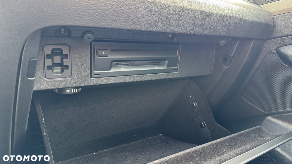 Volkswagen Passat - 17