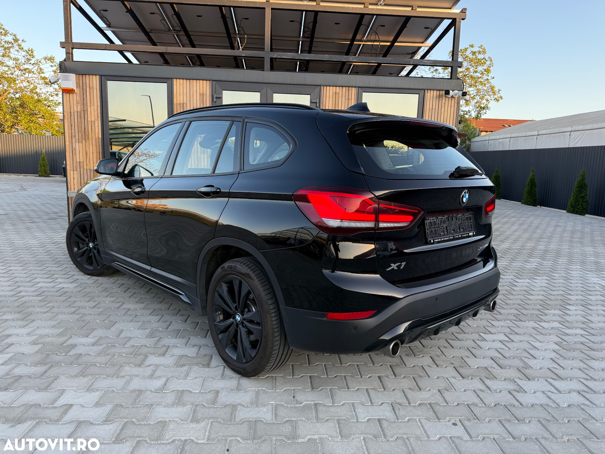 BMW X1 xDrive20d AT - 8
