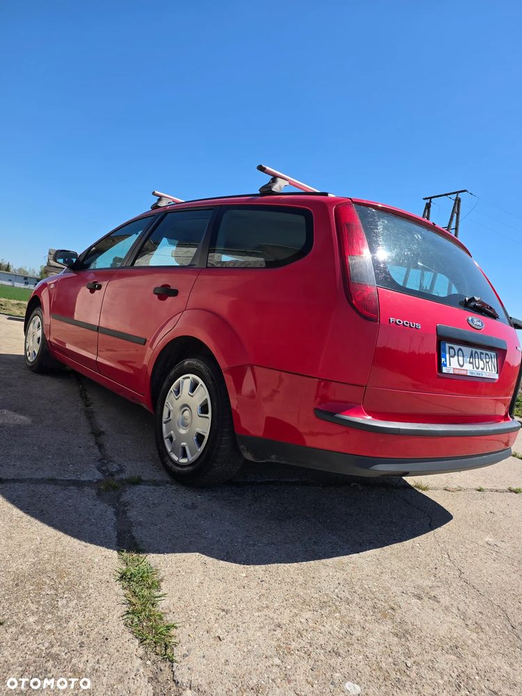 Ford Focus 1.6 TDCi Ambiente - 4