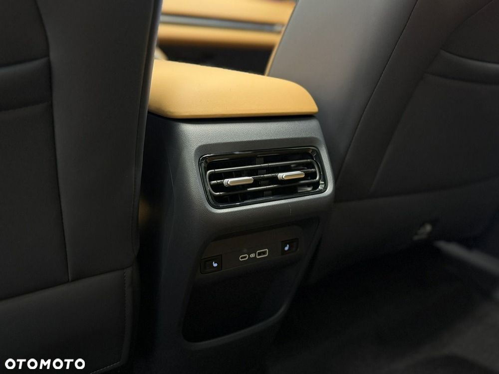 Geely Starray - 28