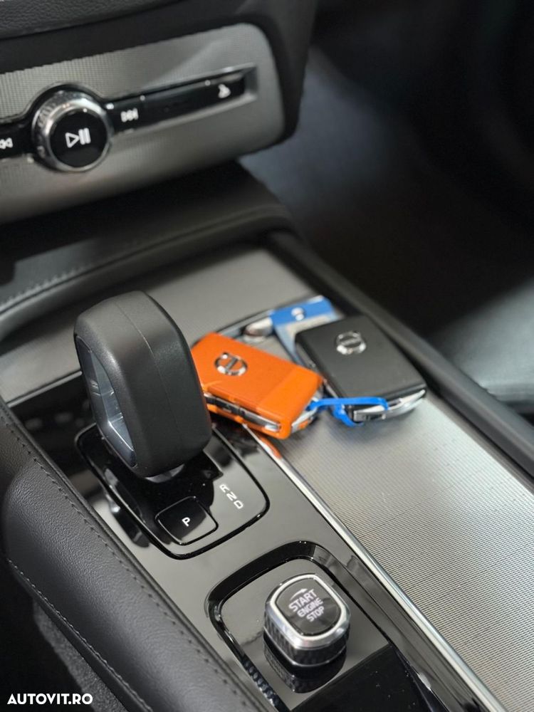 Volvo XC 90 B5 D AWD Plus Bright - 8