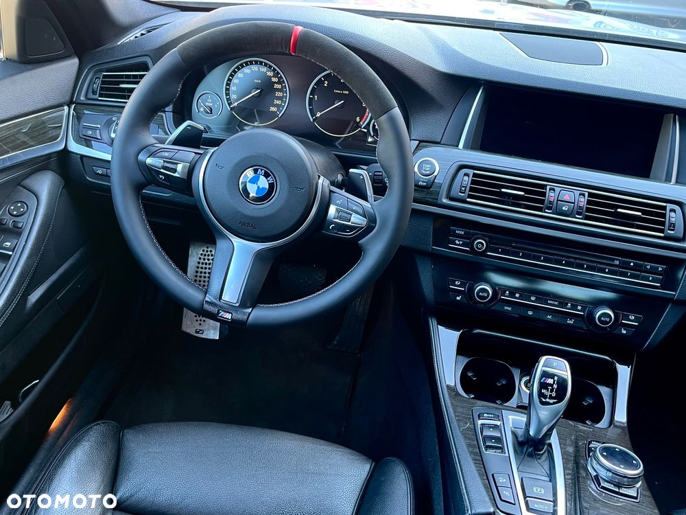 BMW Seria 5 M550d xDrive - 6