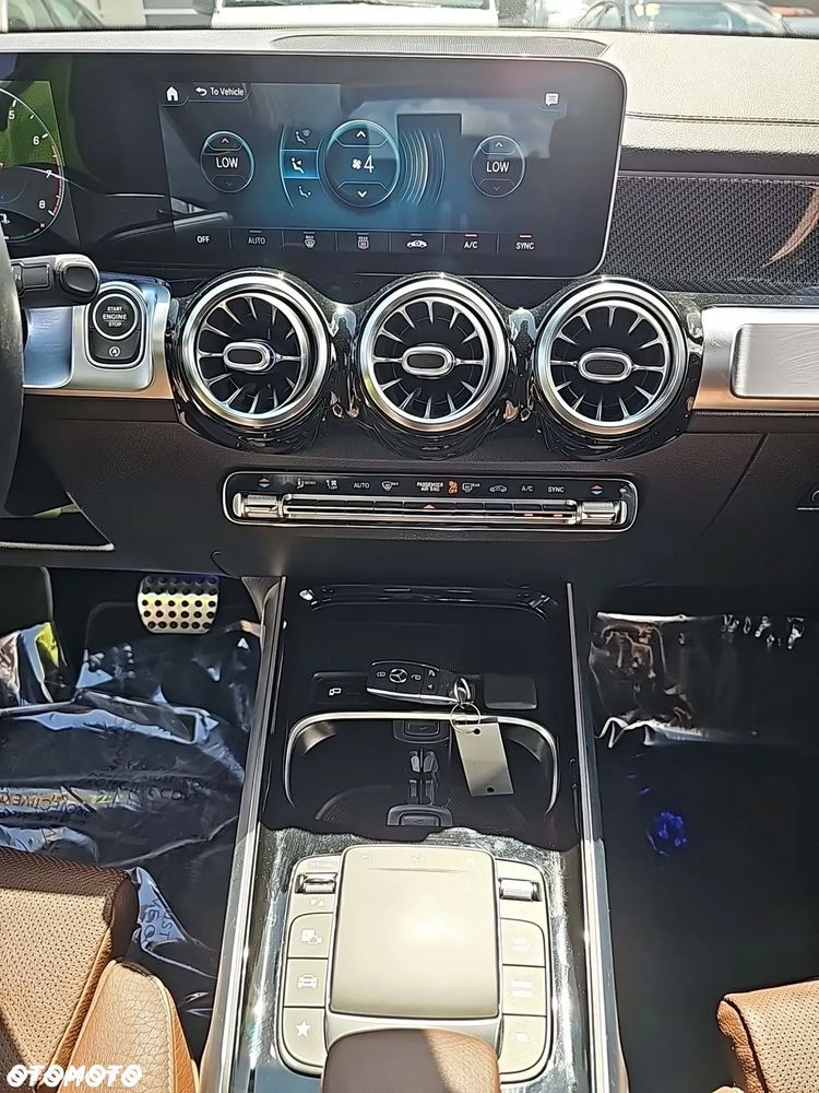 Mercedes-Benz GLB 250 4Matic 8G-DCT AMG Line - 8