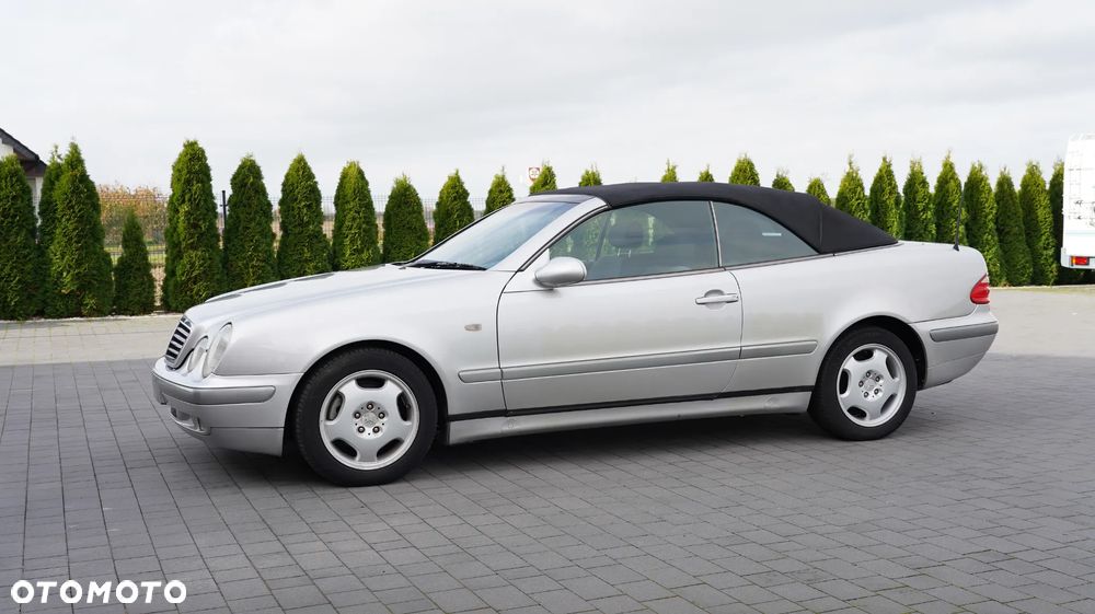 Mercedes-Benz CLK - 2