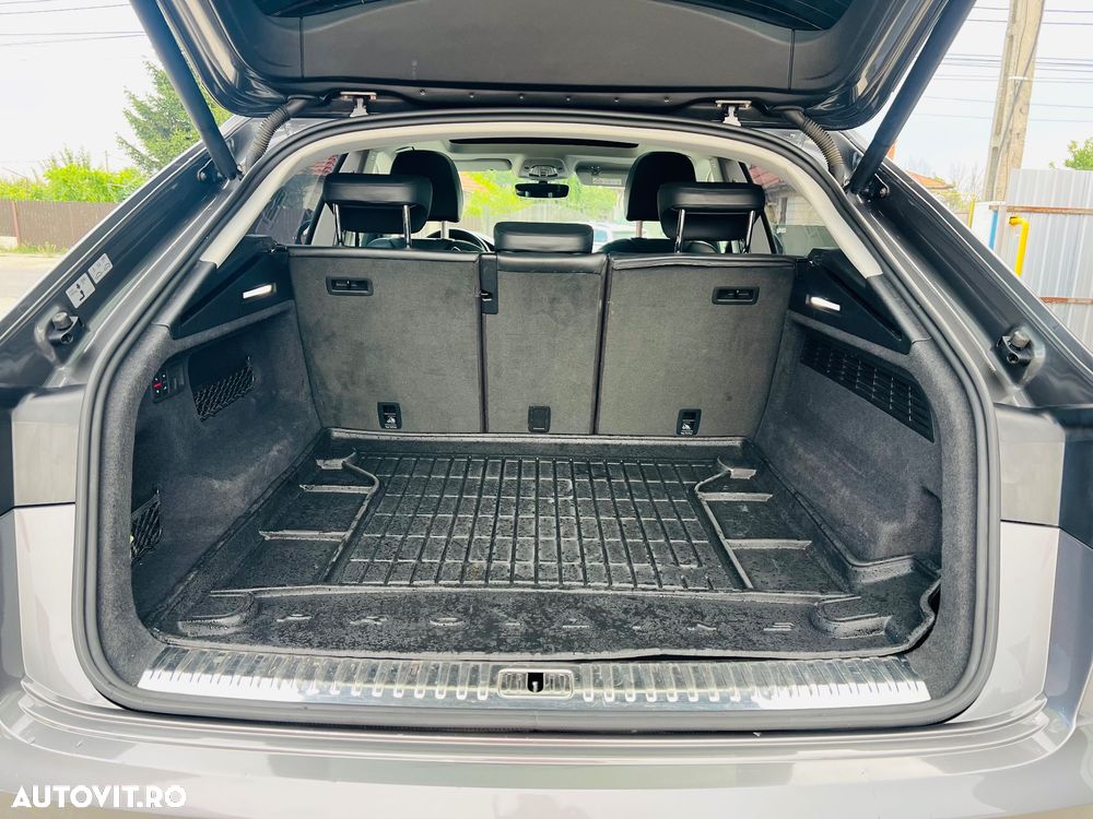 Audi Q8 3.0 50 TDI quattro Tiptronic MHEV - 11