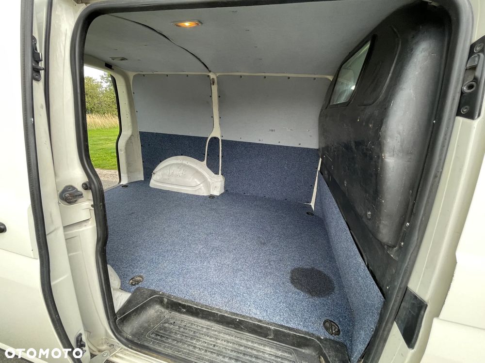 Volkswagen Transporter - 25