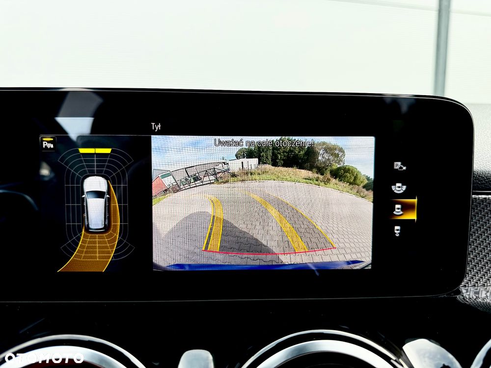 Mercedes-Benz GLB 200 d AMG Line 8G-DCT - 31