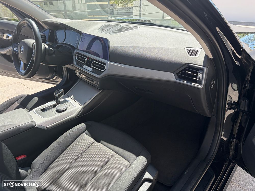 BMW 330 e Corporate Edition Auto - 26