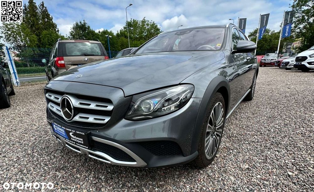 Mercedes-Benz Klasa E 220 d 4-Matic All-Terrain Exclusive - 4