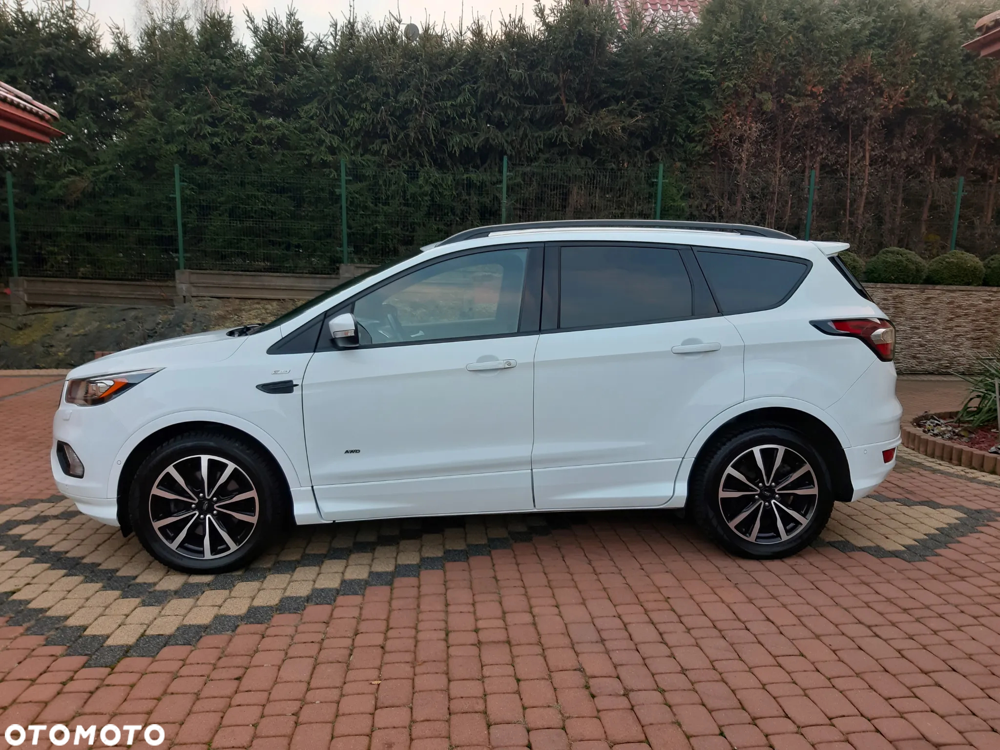 Ford Kuga 2.0 TDCi AWD ST-Line - 6