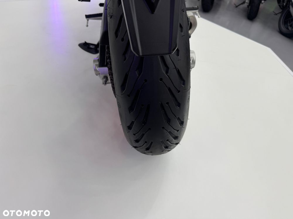 Yamaha MT - 19