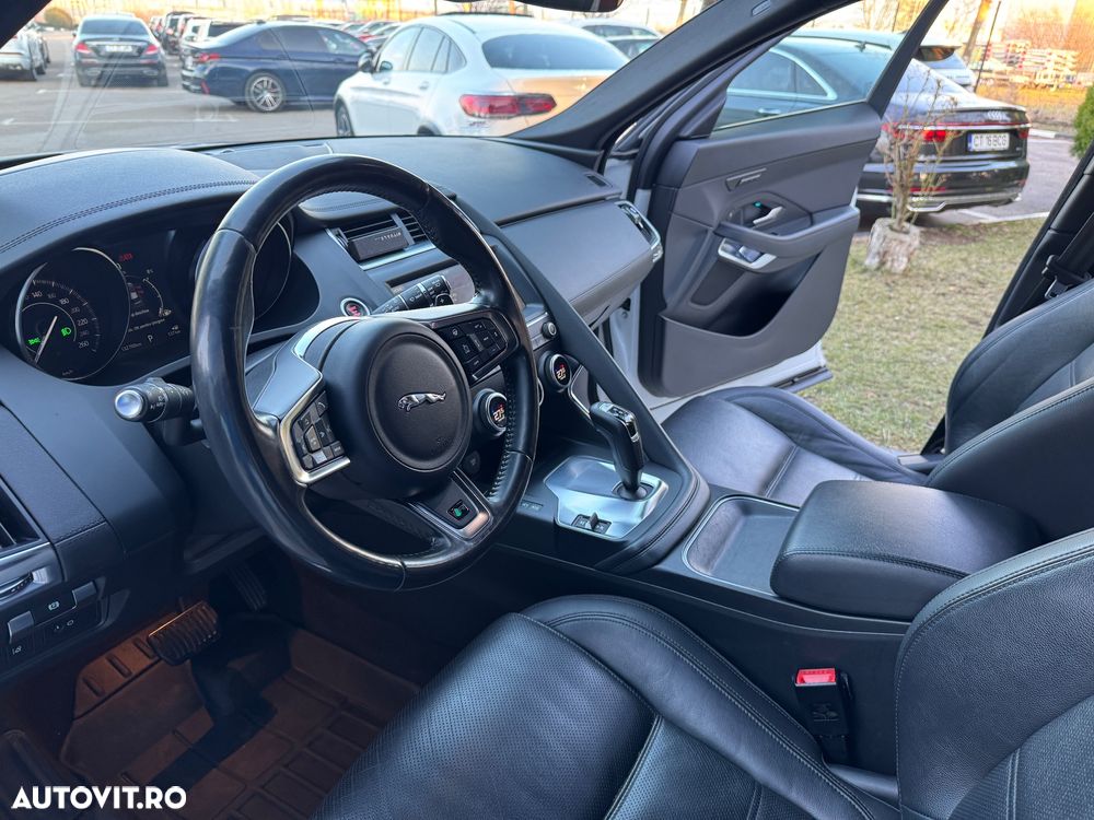 Jaguar F-Pace 20d Aut. R-Sport - 10