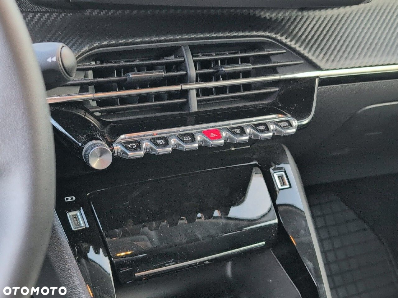 Peugeot 208 1.2 PureTech Allure Pack S&S EAT8 - 17