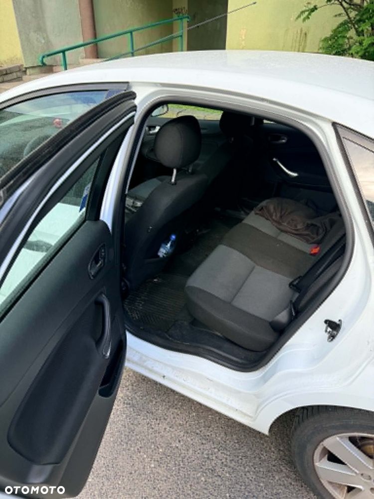 Ford Mondeo 1.8 TDCi Ambiente - 11