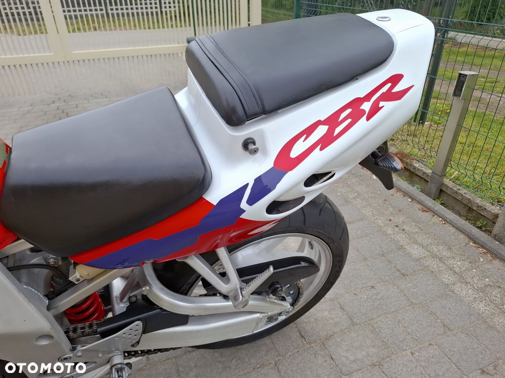Honda CBR - 35