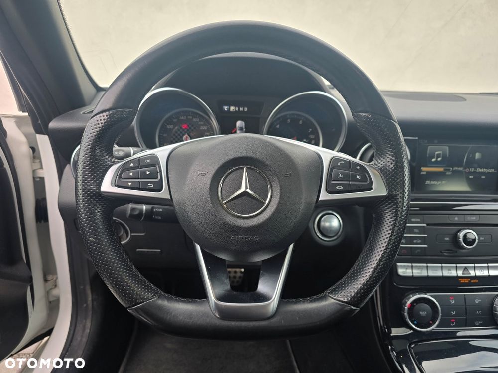 Mercedes-Benz SLC 300 9G-TRONIC Final Edition - 15