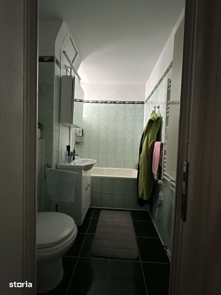 Apartament 3 camere 65 mp-zona centrală Suceava, mobilat și utilat — fotografia 3
