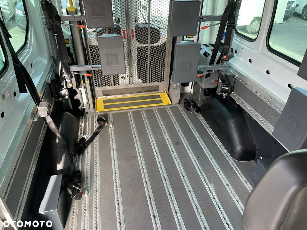 Ford Transit - 31