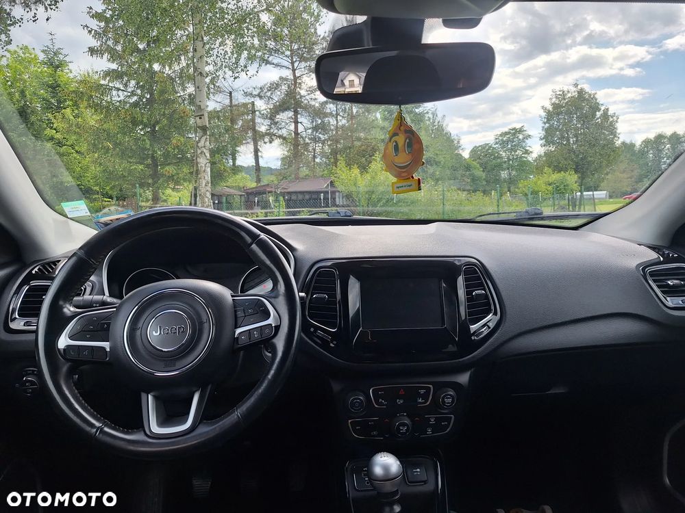 Jeep Compass - 14