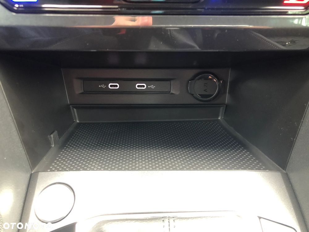 Volkswagen Tiguan 1.5 TSI EVO Life - 17