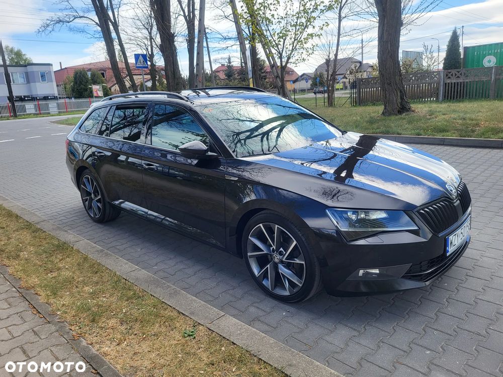 Skoda Superb 2.0 TDI 4x4 DSG Sportline - 9
