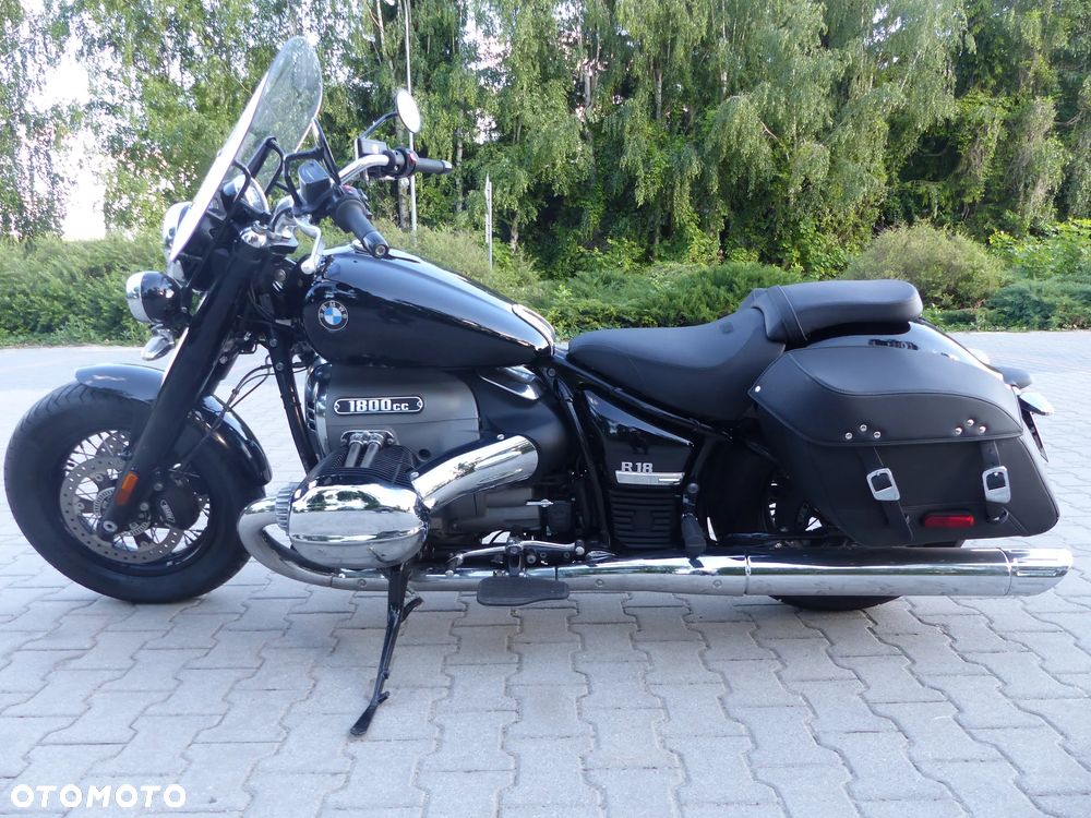 BMW R - 1