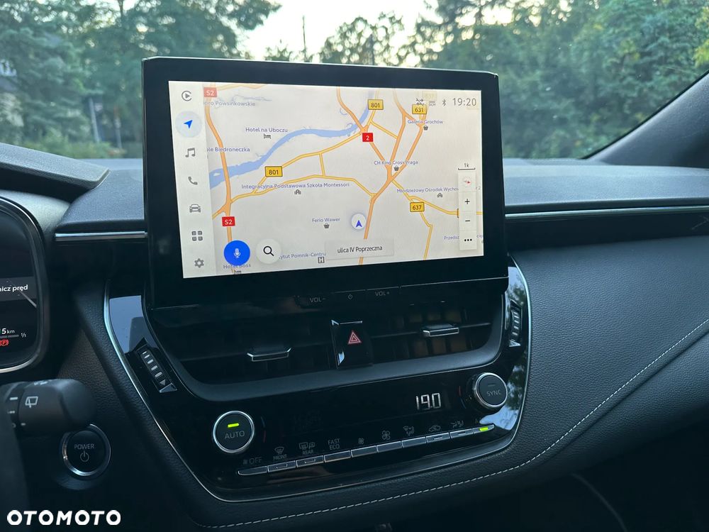 Toyota Corolla 1.8 Hybrid Comfort - 19