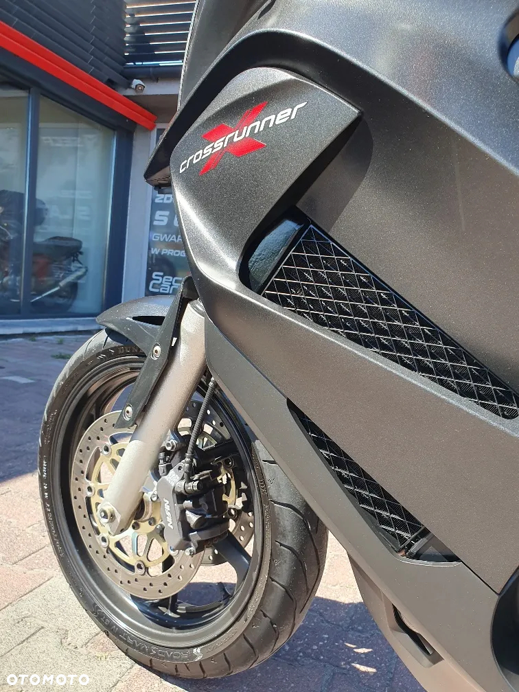 Honda VFR - 9