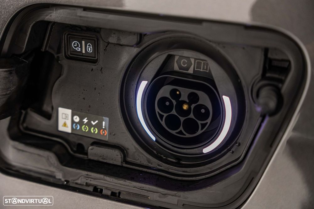 Peugeot 3008 1.6 Hybrid4 GT e-EAT8 - 18