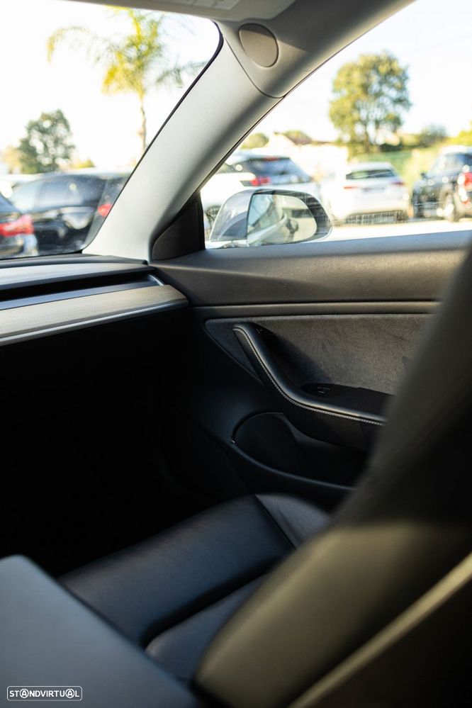 Tesla Model 3 Long-Range Dual Motor AWD - 20