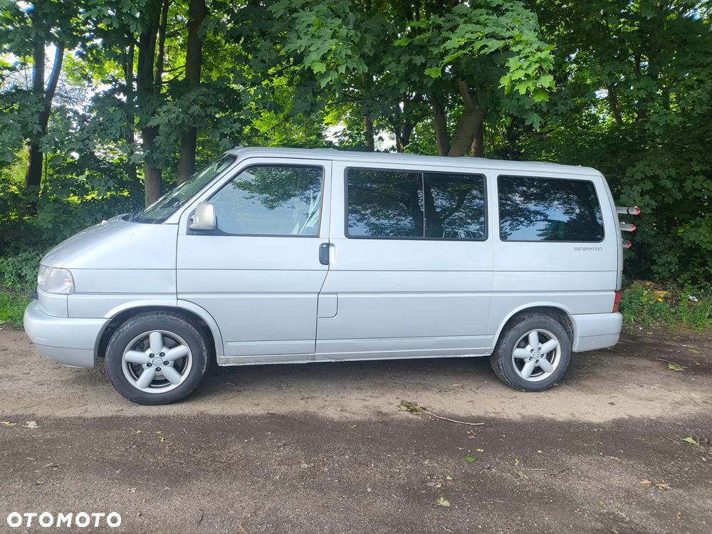 Volkswagen Multivan - 2